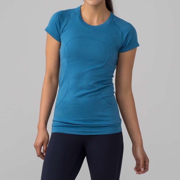 lululemon athletica Tops - Lululemon Swiftly Tech Short Sleeve Crew Blue.